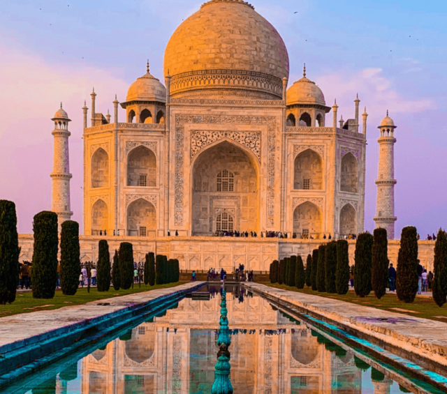 Taj-Mahal-_1_